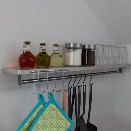 Karaka Apartment *